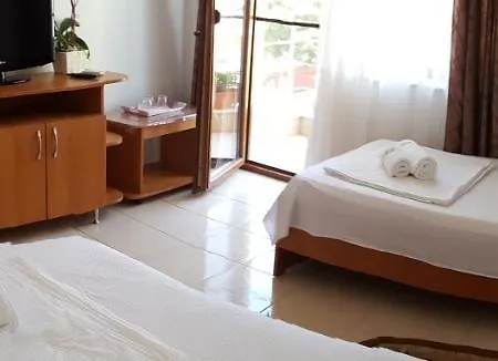 Vila Babai Πανσιόν