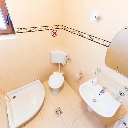 Πανσιόν Vila Babai *